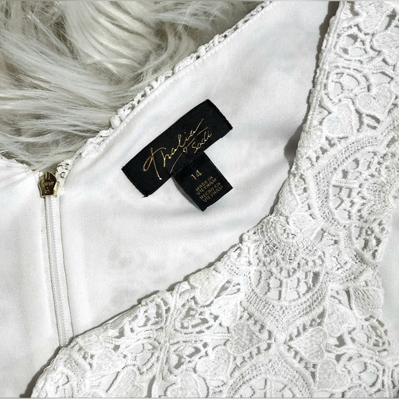 White lace dress size 14. - Picture 5 of 6